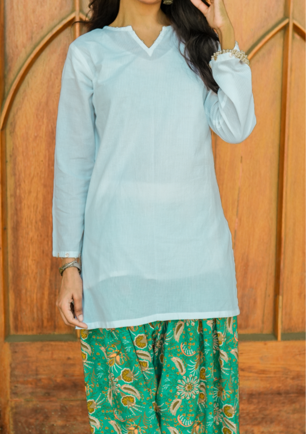 V-neck line Minimal Bliss | White Line Kurta