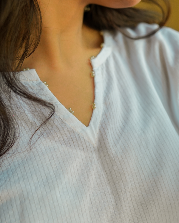 v nek kurta Minimal Bliss | White Line Kurta